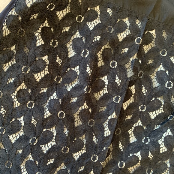 Embroidered Top - Picture 3 of 4